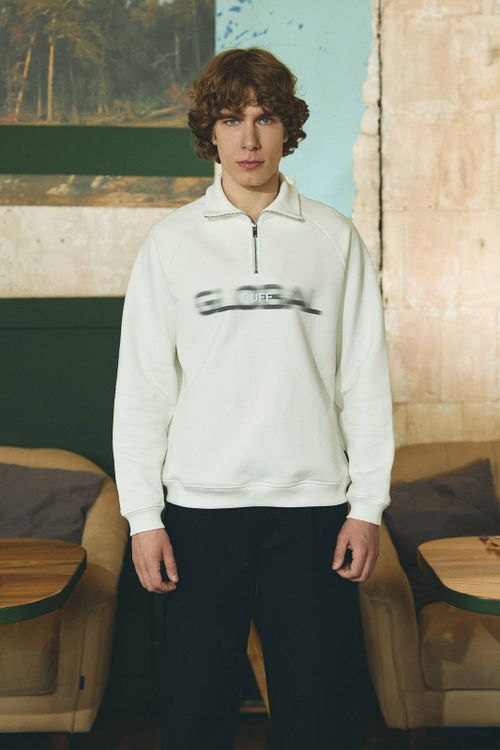 Толстовка на молнии молочная