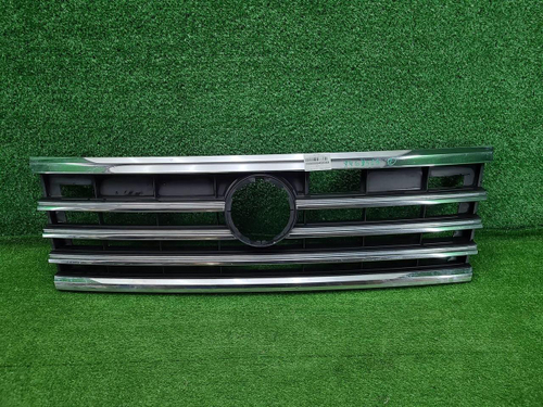 Решетка радиатора VW Touareg 3 (2018-2023)