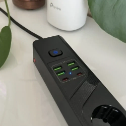 Сетевой фильтр с предохранителем с usb и type-c пилот для компьютера 4 розетки с заземлением черный 2 метра