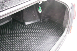 Коврик в багажник для TOYOTA Mark 2 GX110 2000-2004 (полиуретан) длин., правый руль седан арт.NLC.48.31.B10