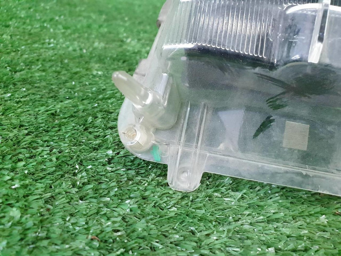 Стекло фары левое Toyota Land Cruiser Prado 150 (2017-н.в.)