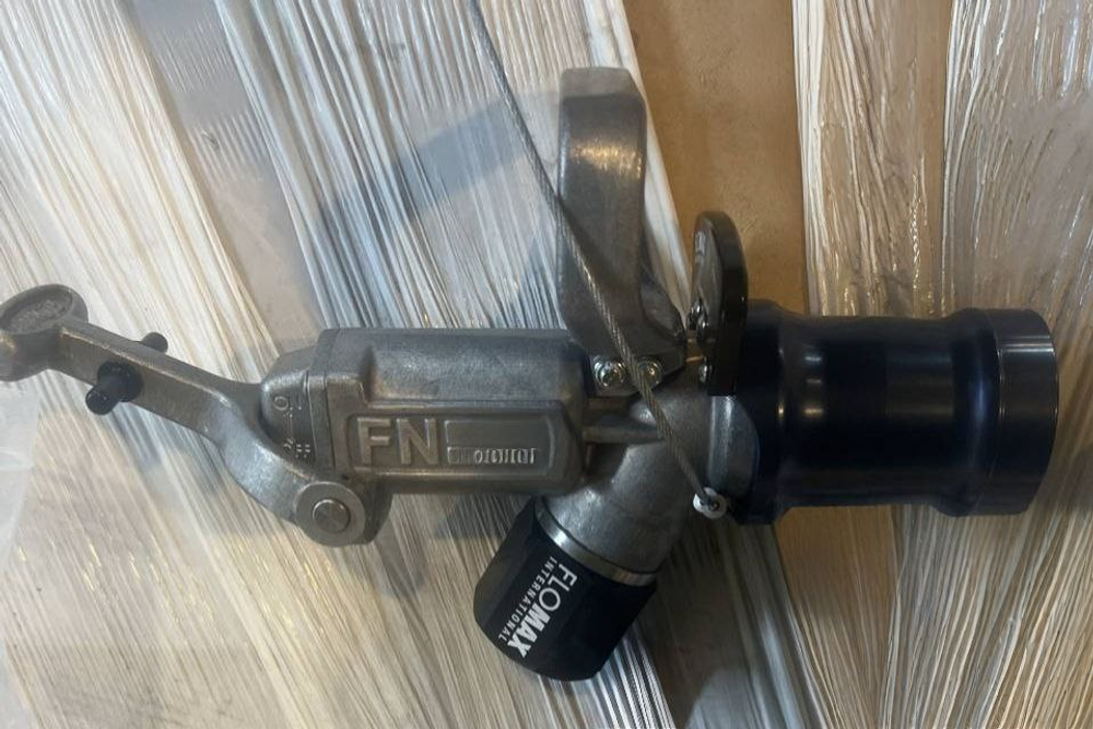 1½-дюймовый топливный пистолет FN600 (ФН600) с крышкой и поворотной муфтой (вертлюгом)