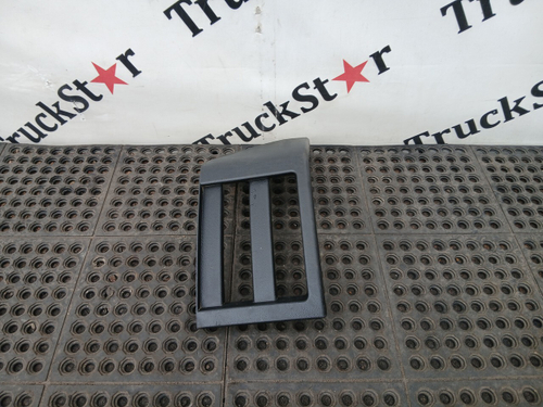 Накладка панели приборов левая 2023г.