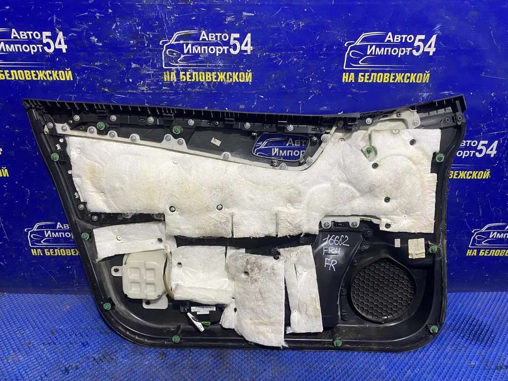 Обшивка двери Honda JADE 2015-2018