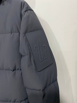 Пуховик Moncler