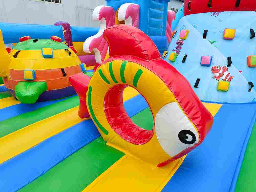 Коммерческий надувной батут «На морском дне 2», 20*10*8,5 м.