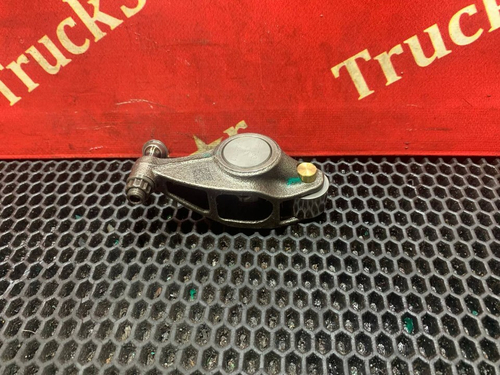 Коромысло впускного клапана 2023г.