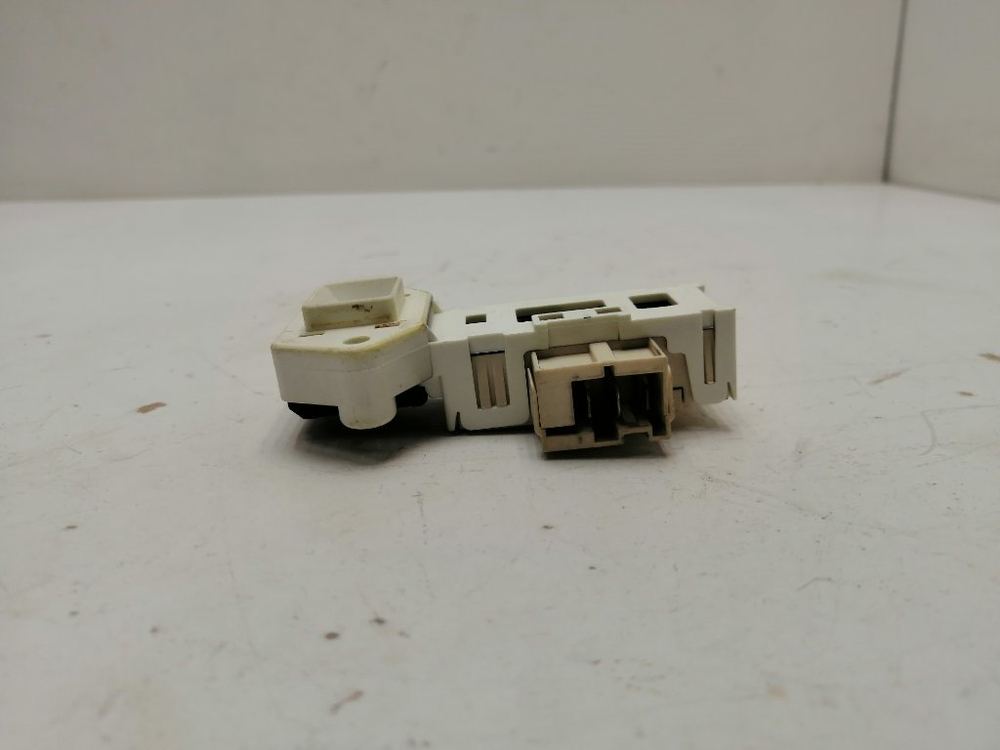 S1WTF3003A кт107 Блокировка люка для стиральной машины Siemens S1WTF3003A б/у
