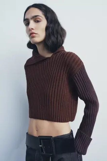 ZARA УКОРОЧЕННЫЙ СВИТЕР ИЗ РИФЛЕНОГО ТРИКОТАЖА, КОРИЧНЕВЫЙ