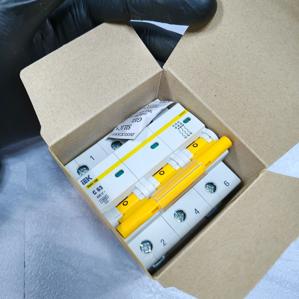 Автомат iEK KARAT ВА47-100 3P (380B)