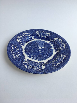 Десертная тарелка English Ironstone (скол)