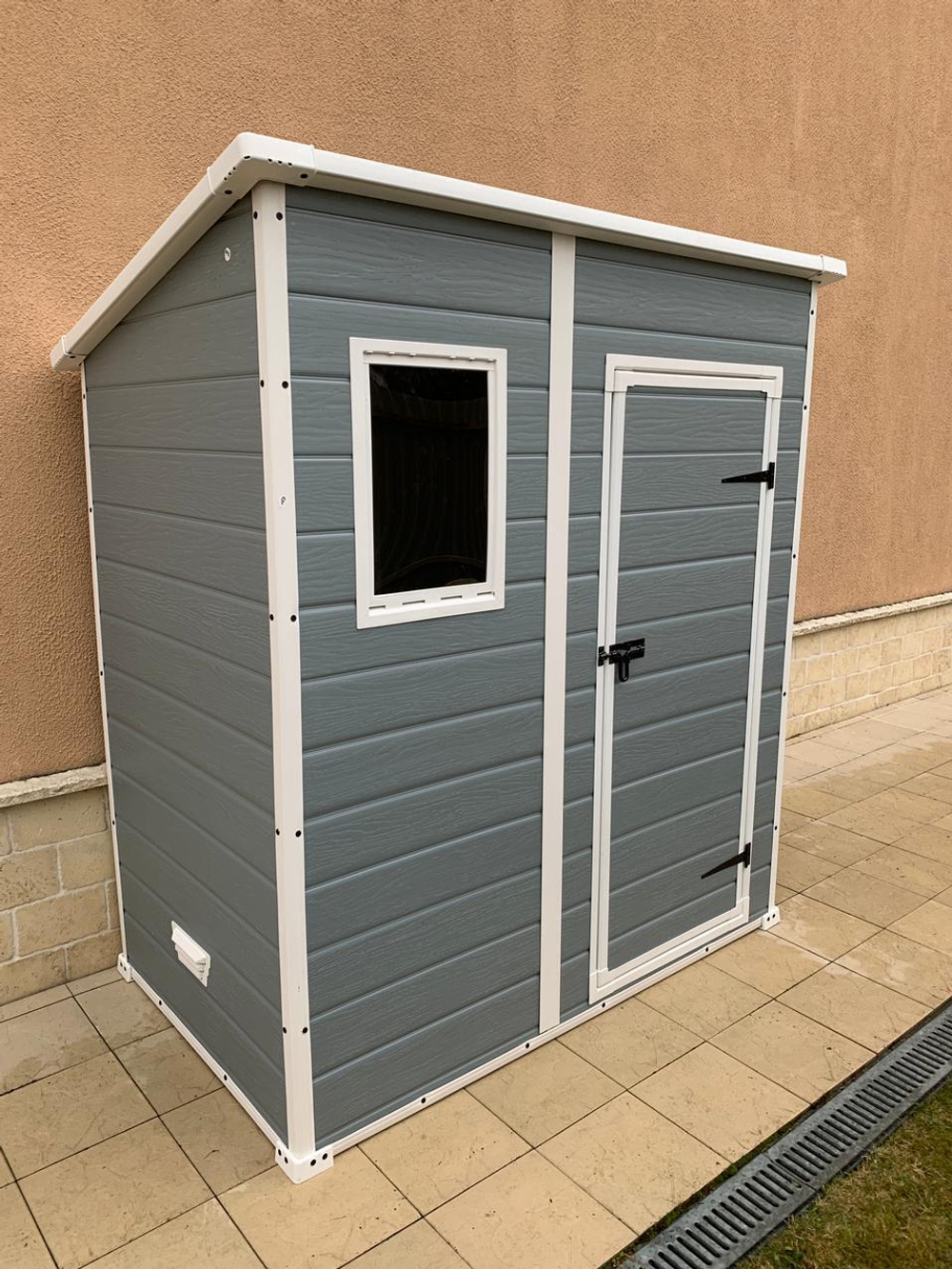 Пластиковый сарай Keter Manor Pent 6x4