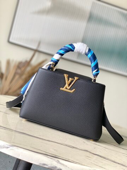 Louis Vuitton Capucines BB