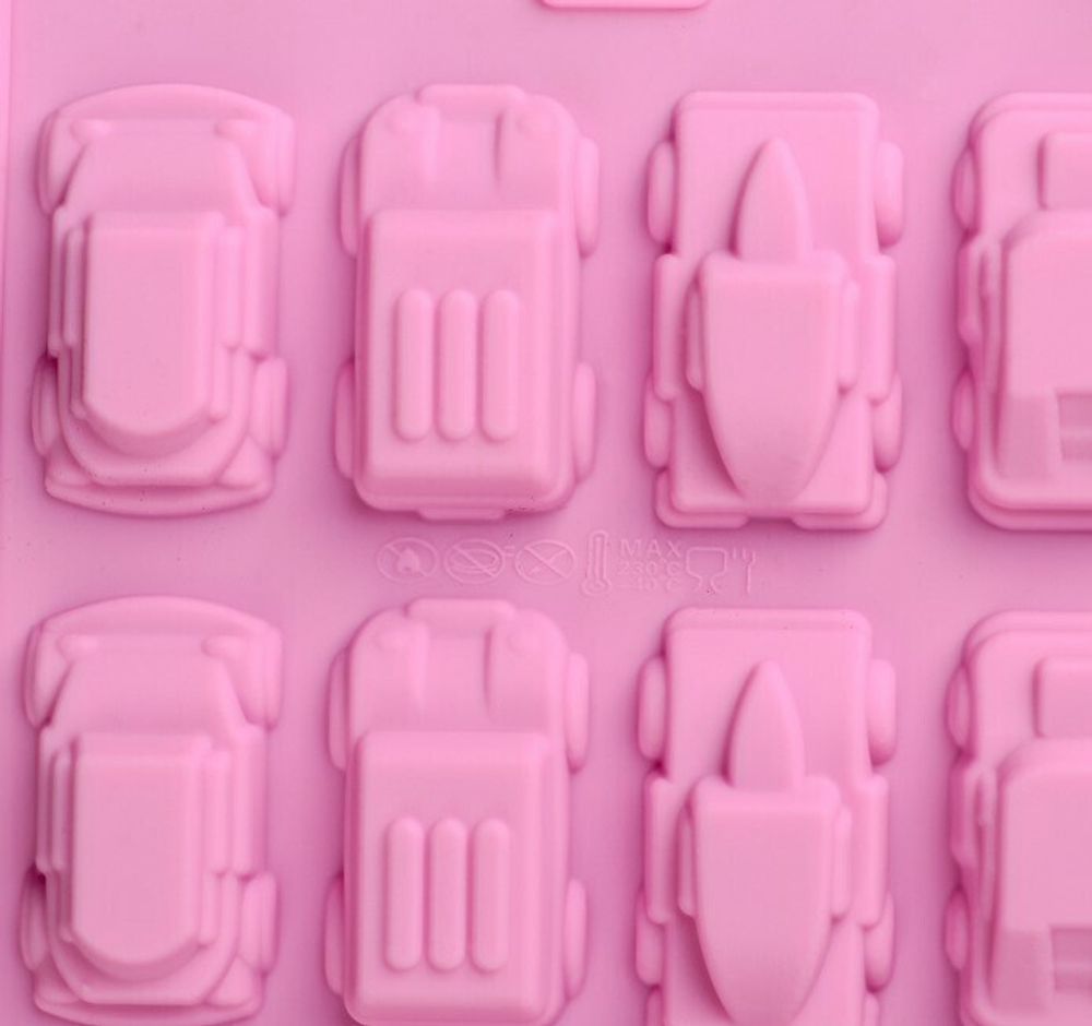 Форма для мастики и шоколада 20 ячеек 22x10x1,8 см "Автомобили"