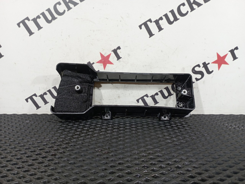 Накладка коробки электроразъёмов