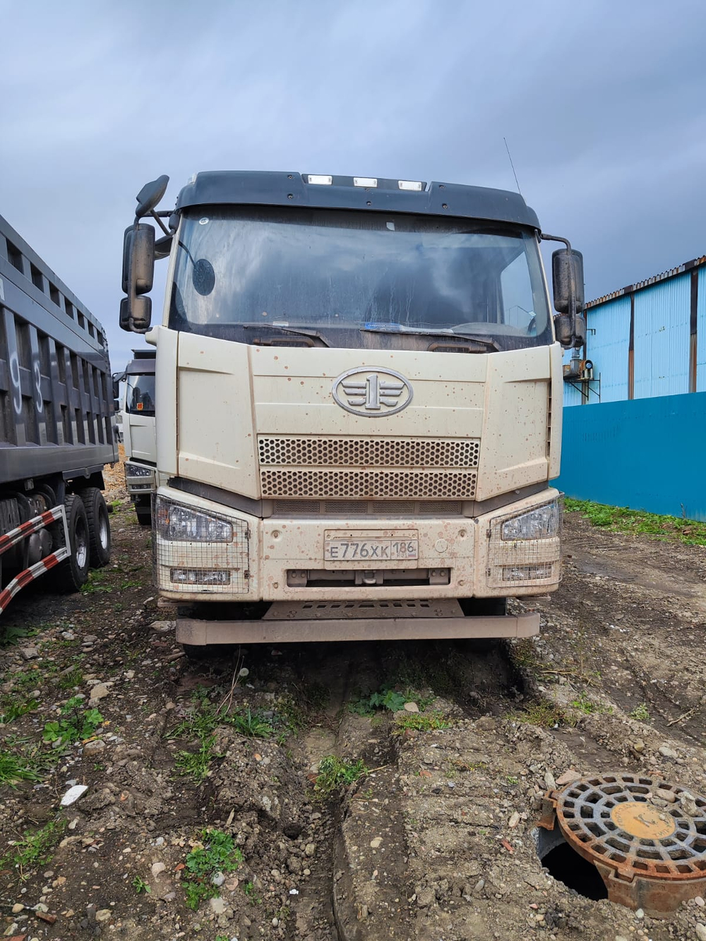 FAW J6 6x6 Самосвал CA3250P66K24L1TE5 (Дизельный, 11,1 л, 420 л.с., МТ)