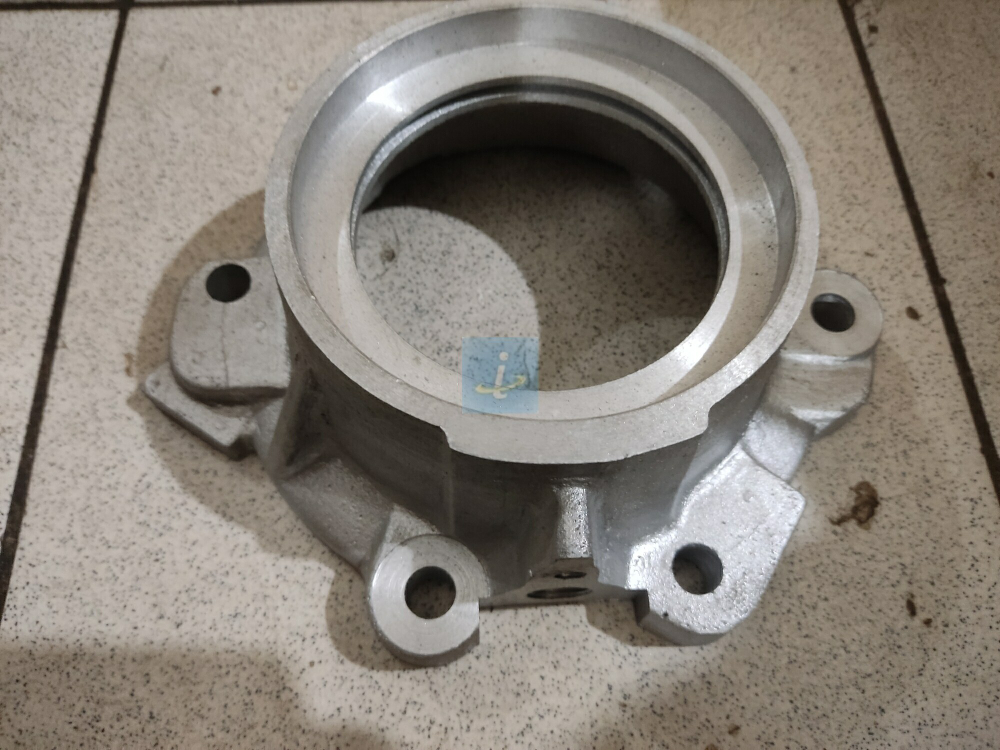 Крышка выходного вала (под электр. датчик) 202-1721205-41