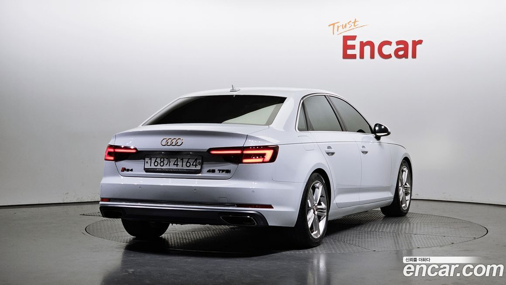 Audi A4 (B9) 40 TFSI Premium (12.2019)