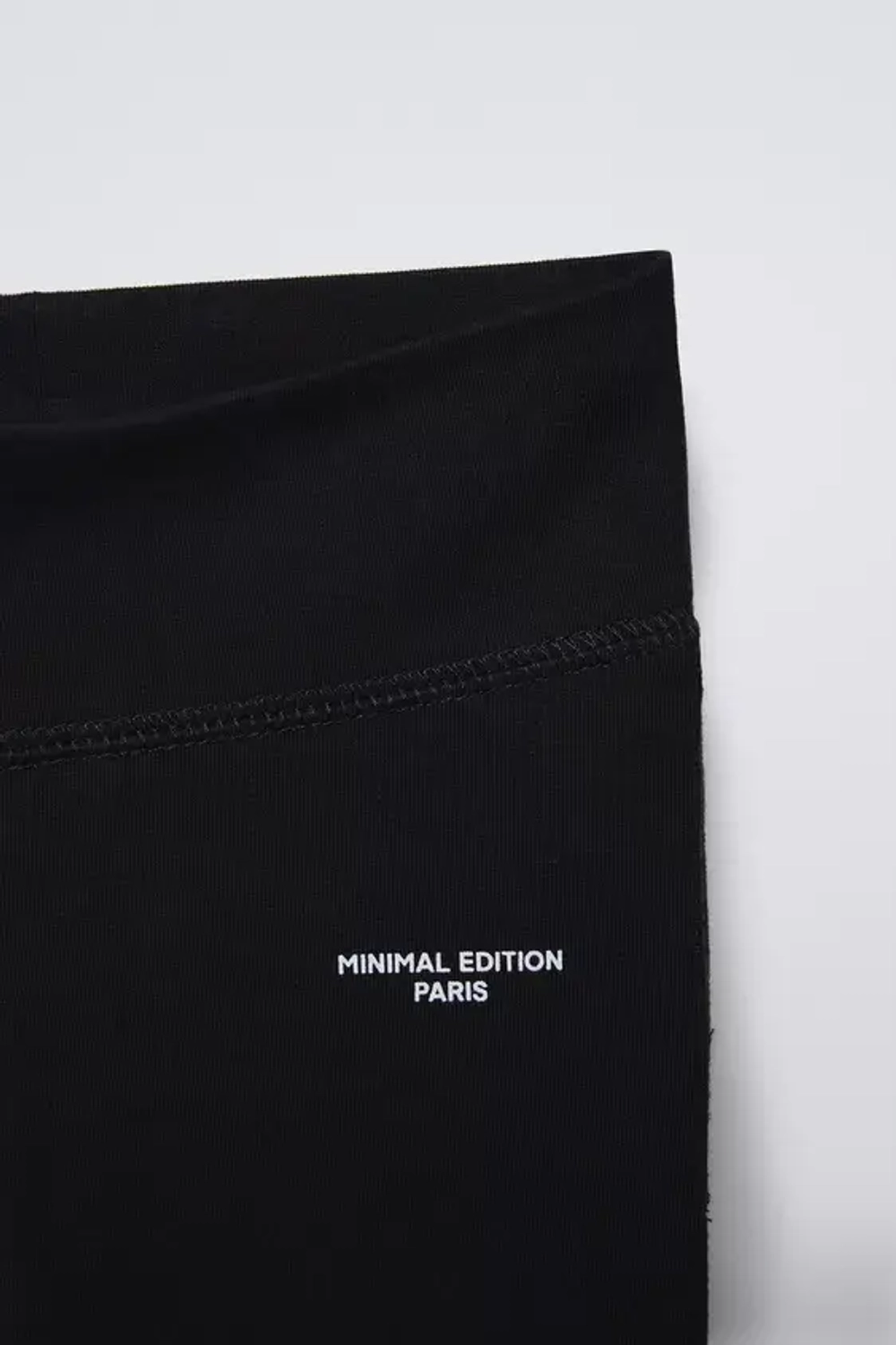 ZARA РАСКЛЕШЕННЫЕ ЛЕГИНСЫ С НАДПИСЬЮ, ЧЕРНЫЙ