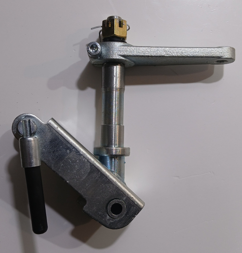 Кулак поворотный (комплект с рычагом тяги) для снегохода MotoLand SnowFox 200