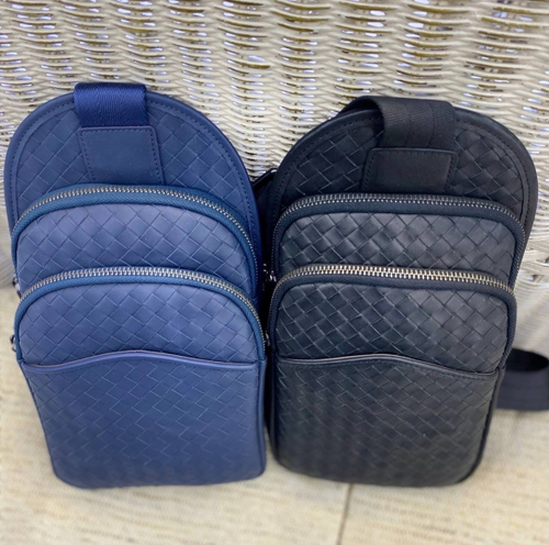 Нагрудная сумка-слинг Bottega Veneta