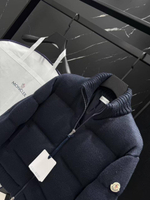 Пуховик Moncler