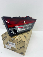 Фонарь крышки багажника левый 81590-48300 8159048300