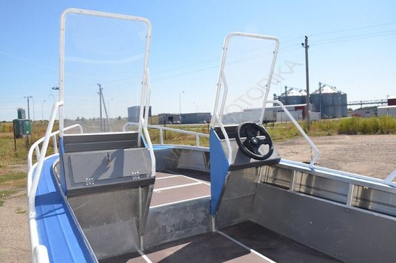 Алюминиевая моторно-гребная лодка Охотник 450К