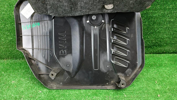 Накладка двигателя BMW 5er G30 (2017-2023)