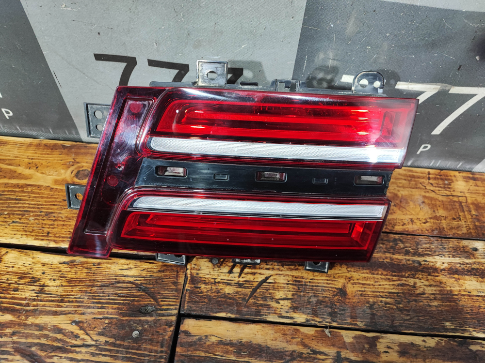 Фонарь задний левый Genesis GV80 20-нв Б/У Оригинал 92404T6000