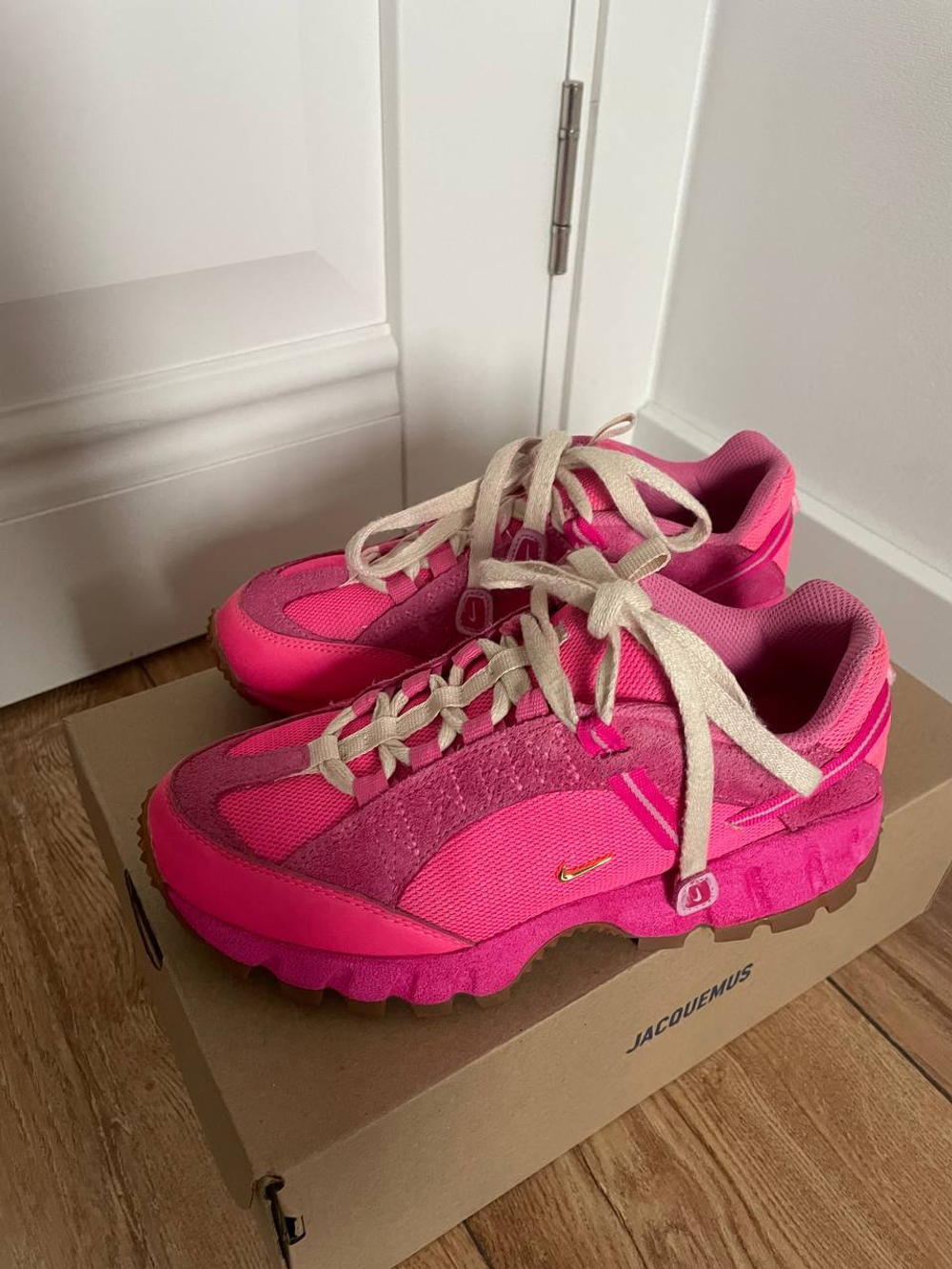 Кроссовки Jacquemus x Nike Air Humara Pink