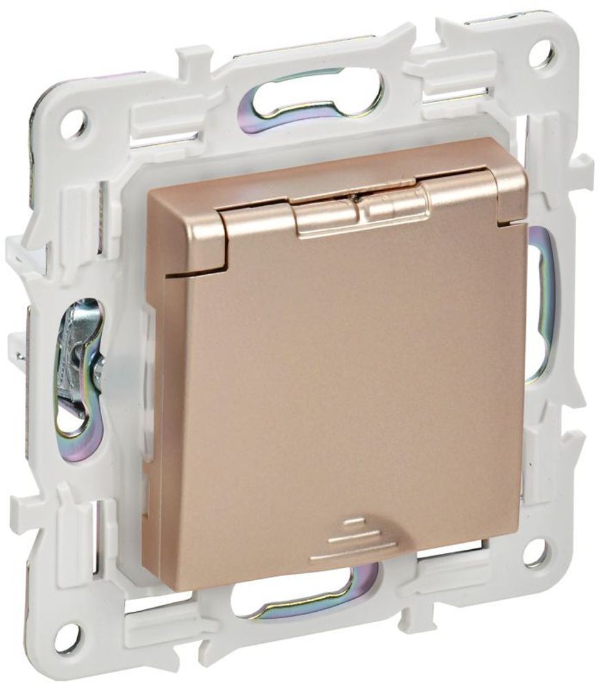 Розетка 1-м SKANDY 16А IP44 с заземл. защ. шторки с крышкой SK-R11Sa песочн. IEK SK-R16-16-44-K98 Розетка 1-м SKANDY 16А IP44 с заземл. защ. шторки с крышкой SK-R11Sa песочн. IEK SK-R16-16-44-K98