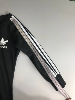 Платье Adidas для спортивного образа, маркировка 4, визуально на 40/42 размер