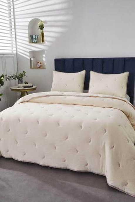 Покрывало 230x250 и 2 наволочки 50х70 Sofi De MarkO Эрика кремовое