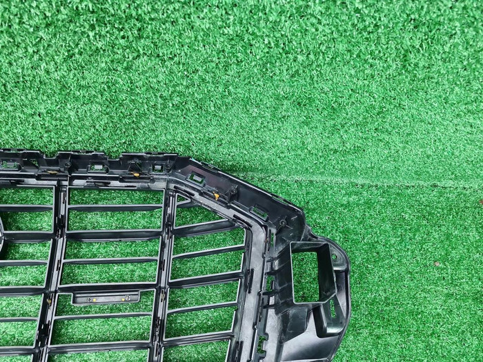 Решетка радиатора Audi Q7 2 (2019-2024)