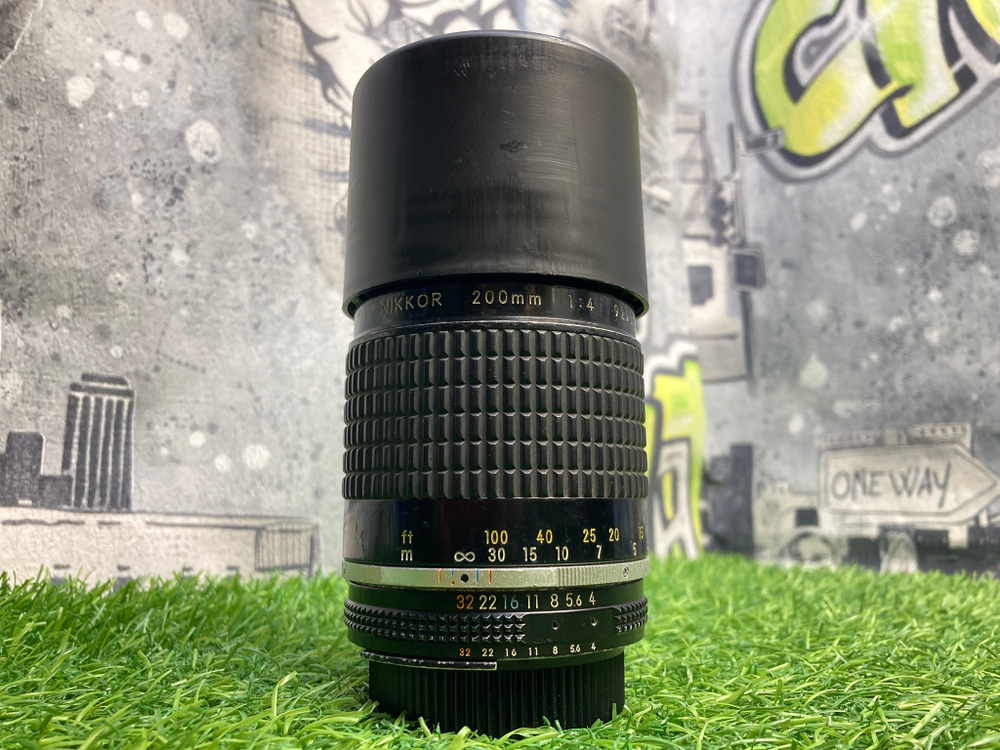 Nikon Nikkor 200mm F4