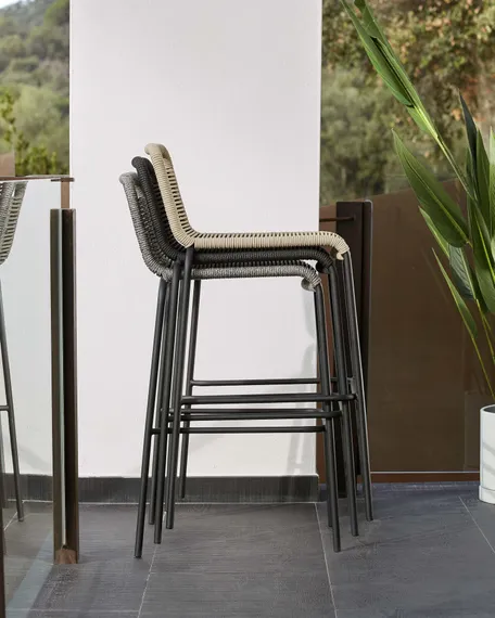 Барный стул Glenville бежевый