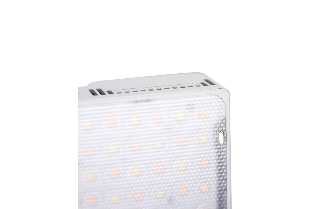 Осветитель Aputure Amaran Ace 25c kit, белый