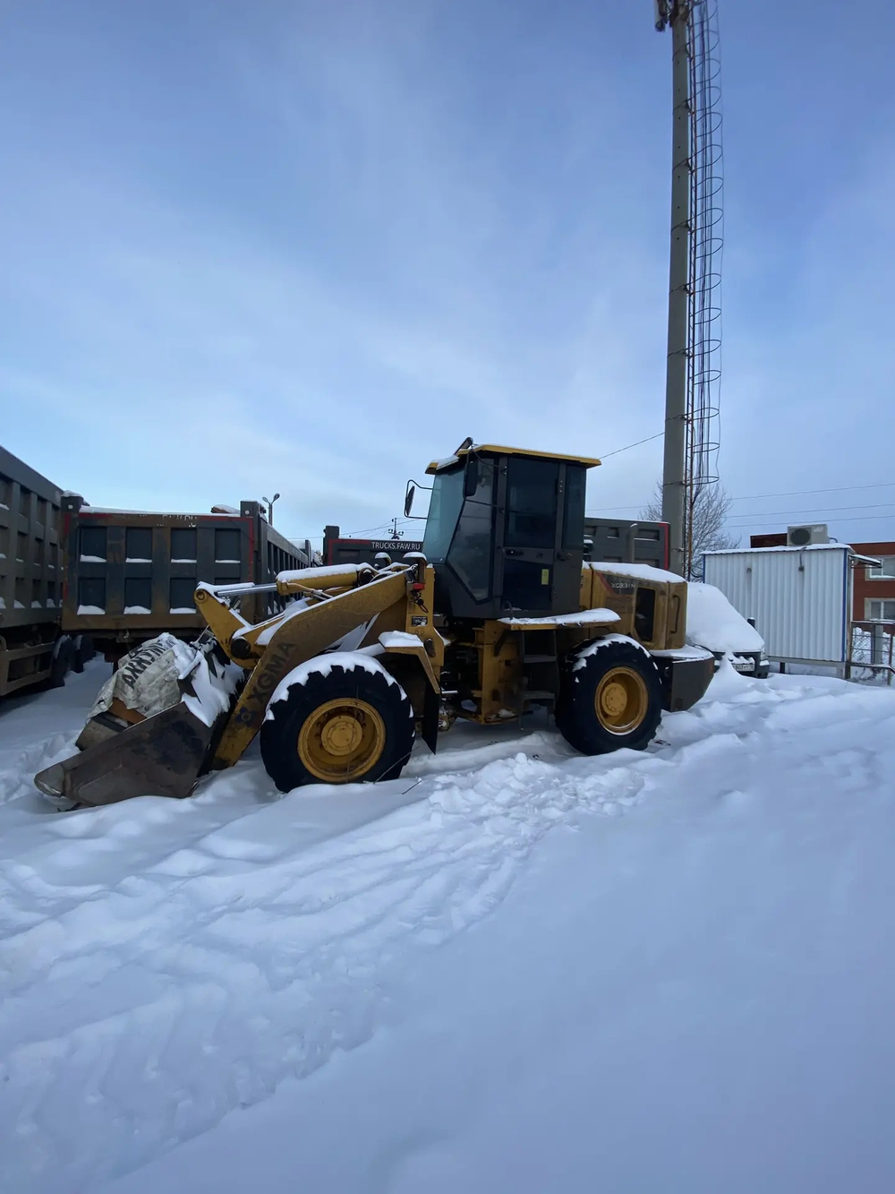 XGMA XG931* Фронтальный погрузчик XG931N (Дизельный, 6,5 л, 125 л.с., АТ)