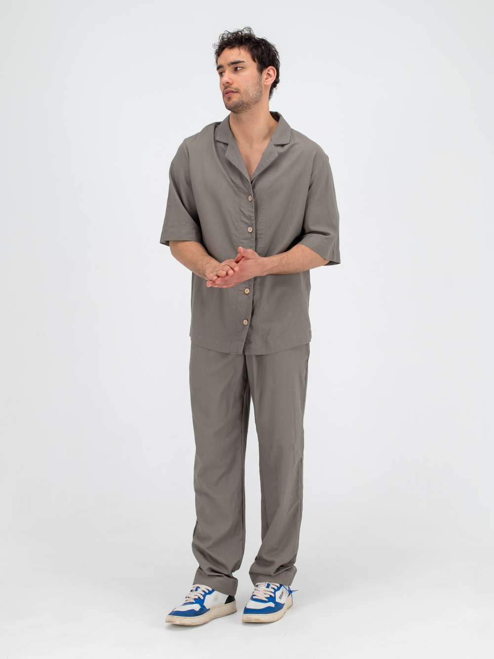 Костюм льняной с брюками. Хаки