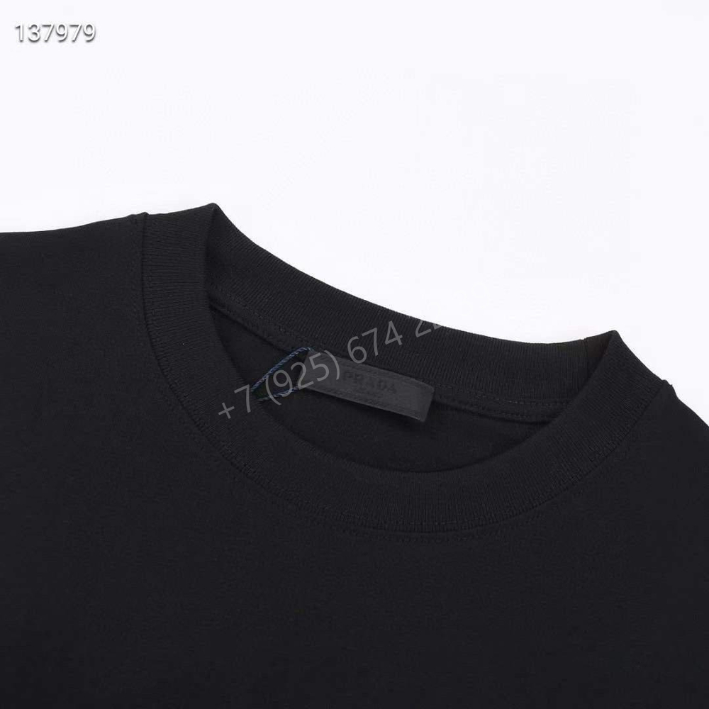 Футболка Prada