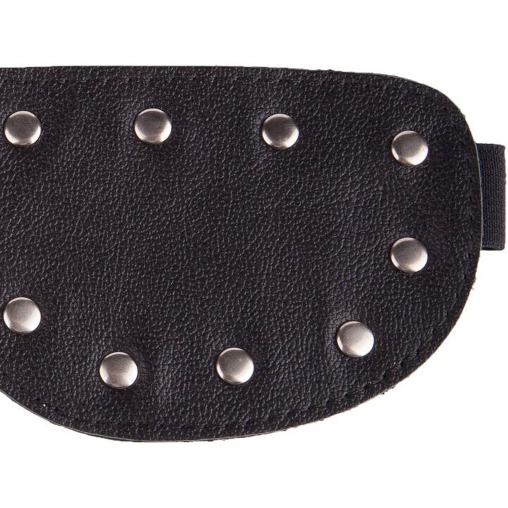 Маска закрытая с клепками черная на резинке