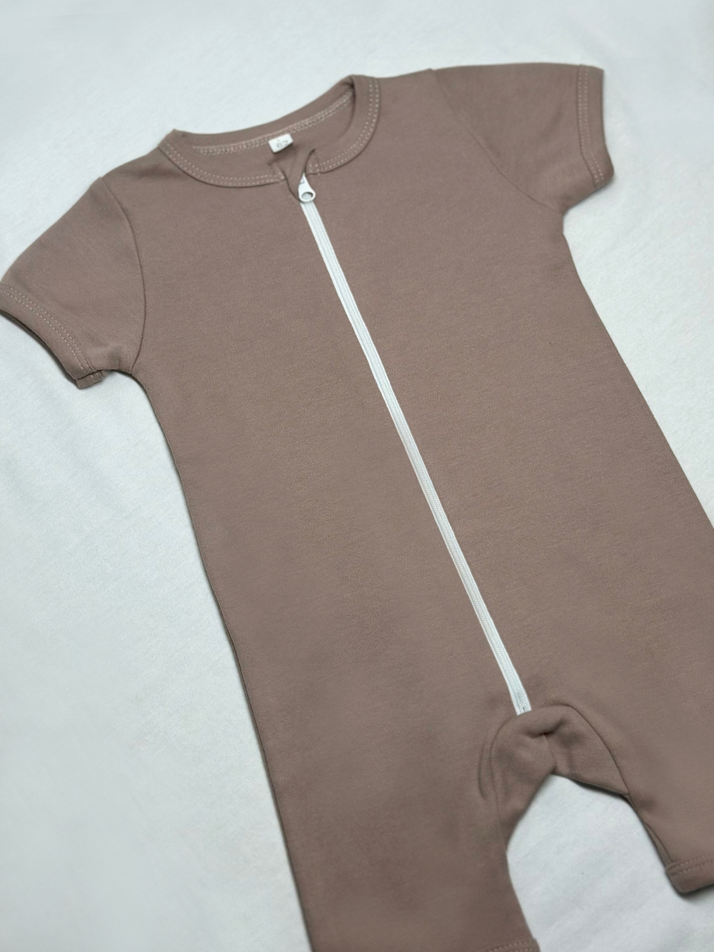 Полукомбинезон-песочник на молнии Тауп Грей RinaAmari