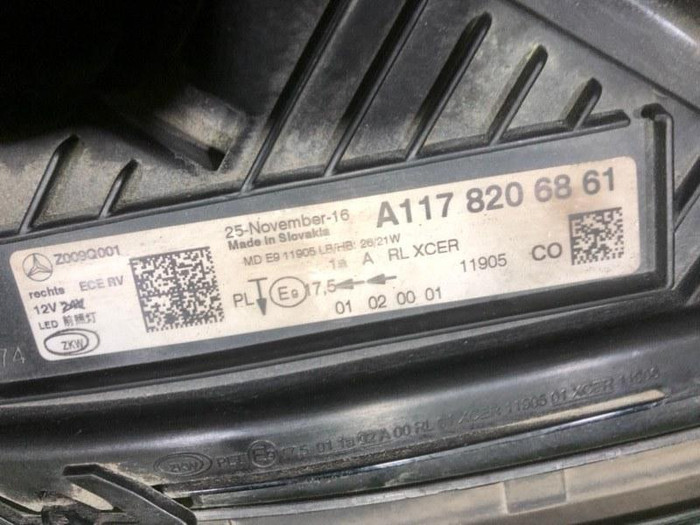 Фара правая Mercedes CLA C117 (2016-2019) LED