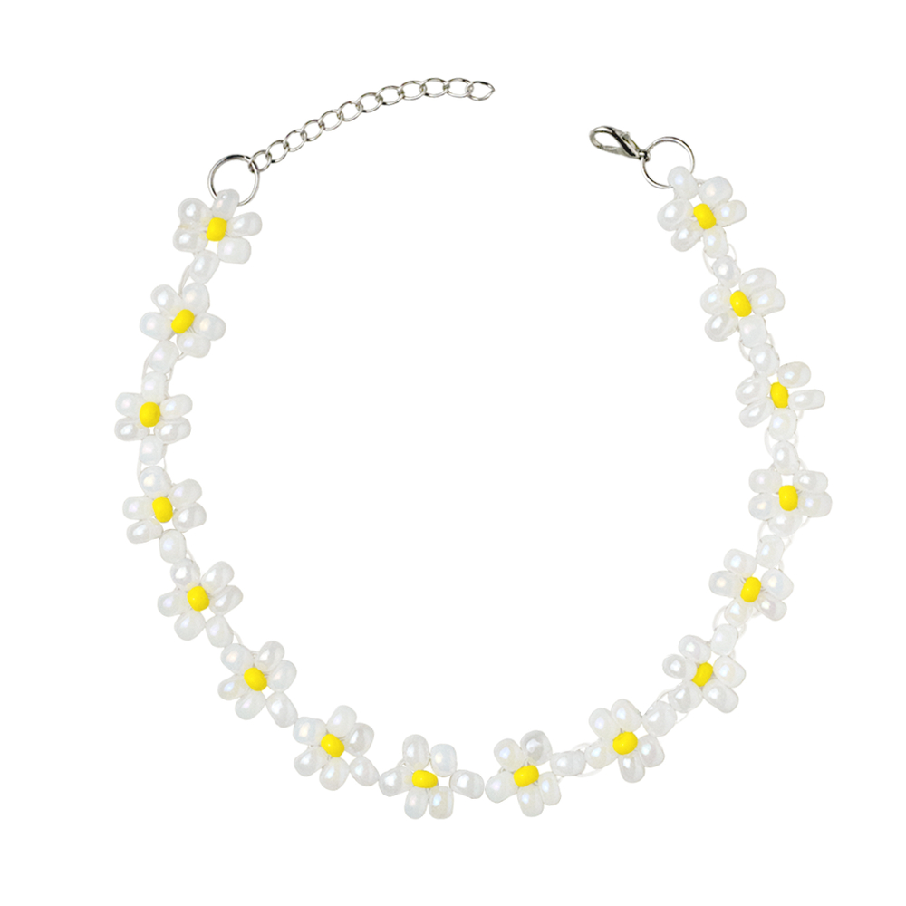 daisy necklace