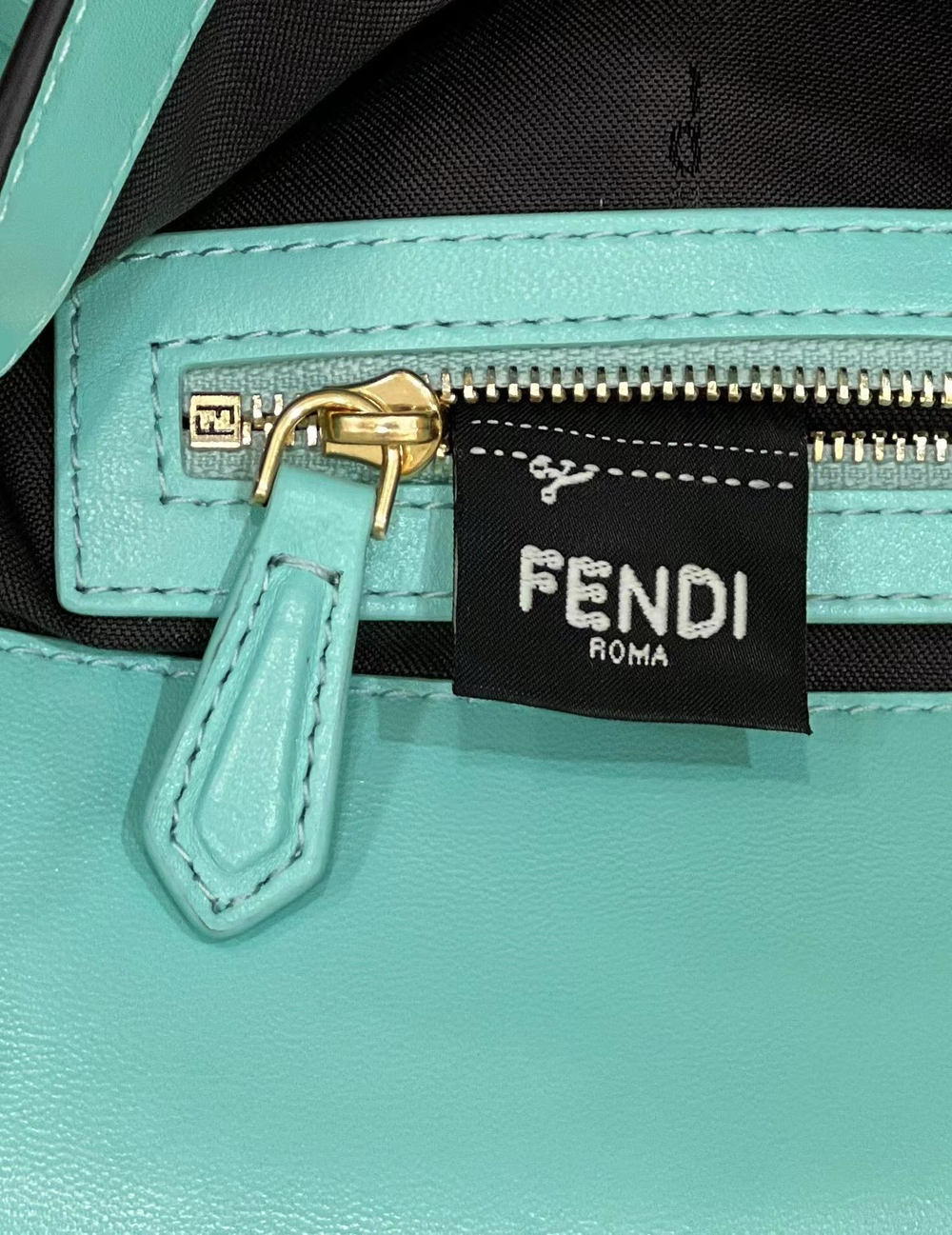Fendi Baguette 27 cm