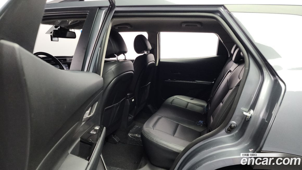 KG Mobility (Ssangyong) Beautiful Korando Бензин 1.5 2WD C5 (01.2022)