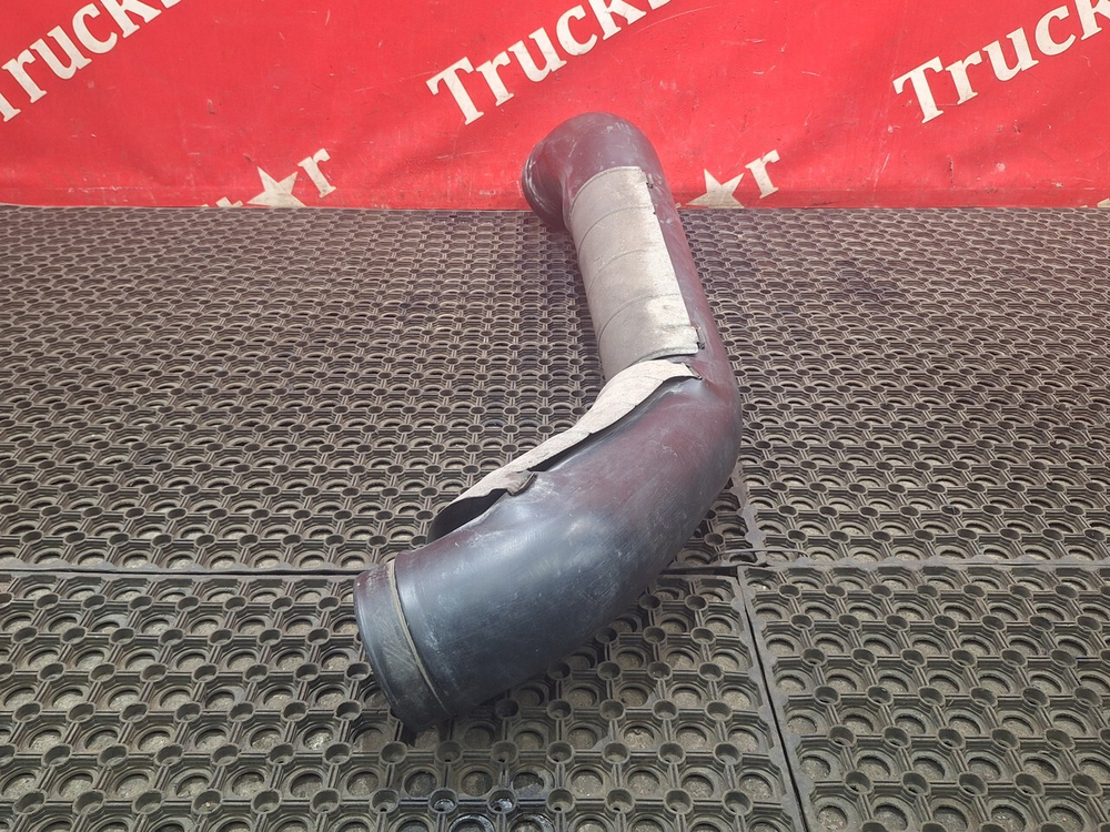 Патрубок воздушного фильтра