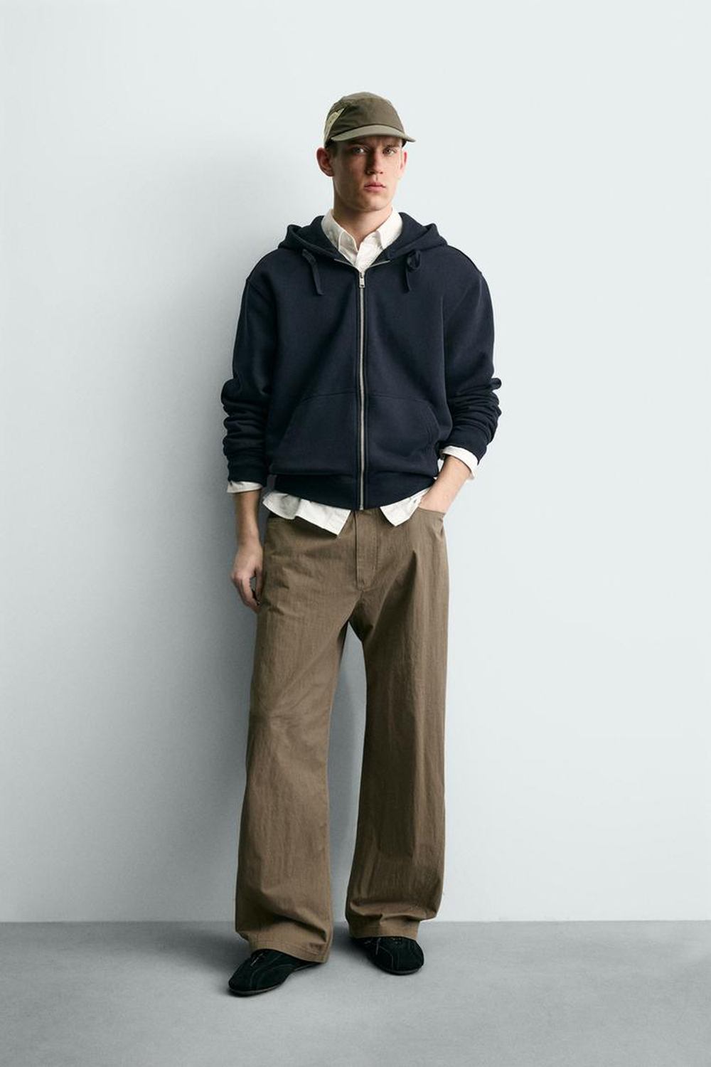 ZARA БРЮКИ CURVED FIT, ХАКИ