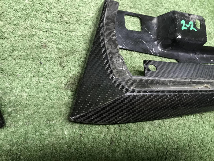 Накладка переднего бампера BMW M5 F90 (2020-н.в.)